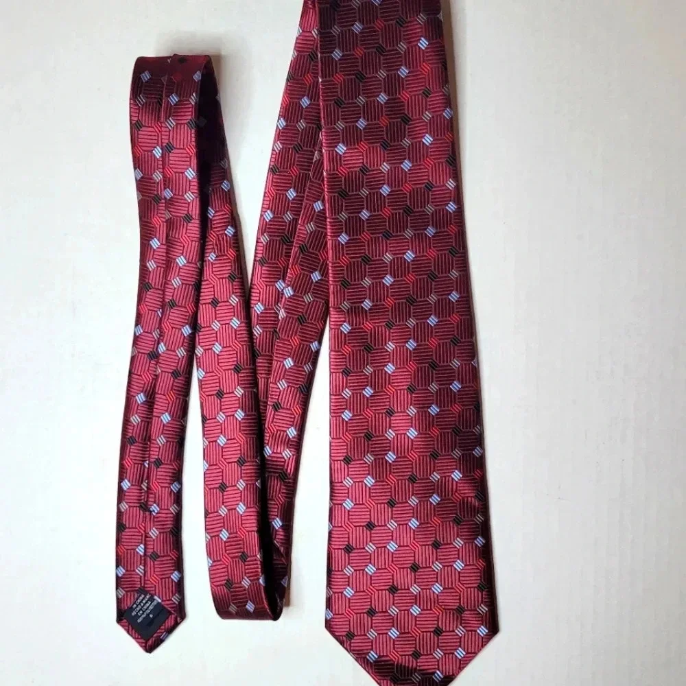 Van Heusen Men's Geometric Pattern Necktie *